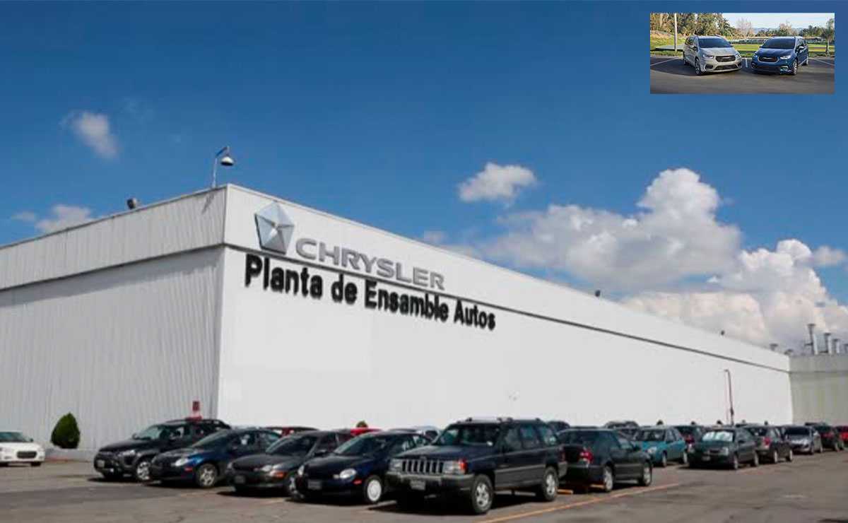 Fachada por fuera de Chrysler en Toluca, autos, bolsa de trabajo.