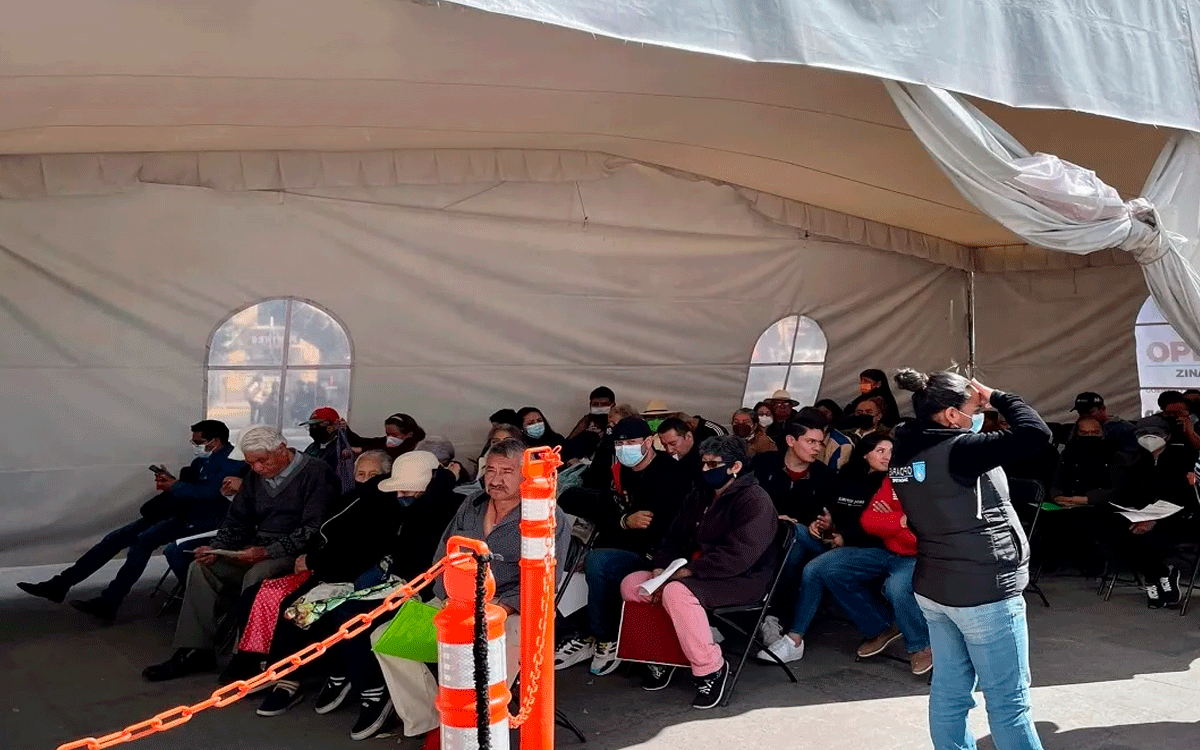 personas formadas para pagar el agua en zinacantepec 2024