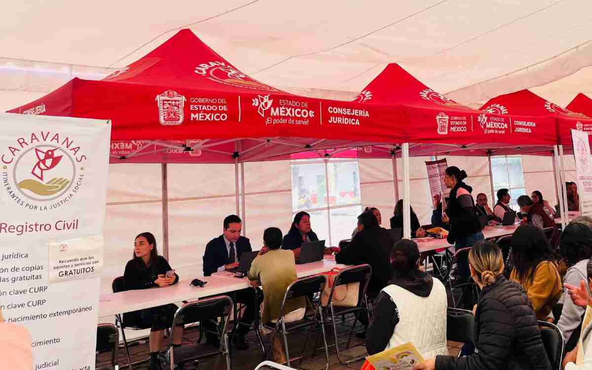 personas en caravanas por la justicia social edomex
