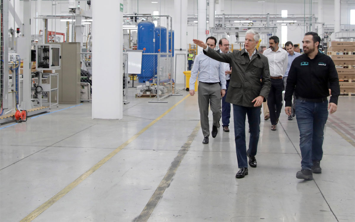alfredo del mazo en parque industrial cuautitlán
