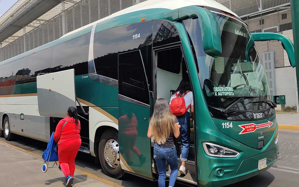 bolsa de trabajo en flecha roja
