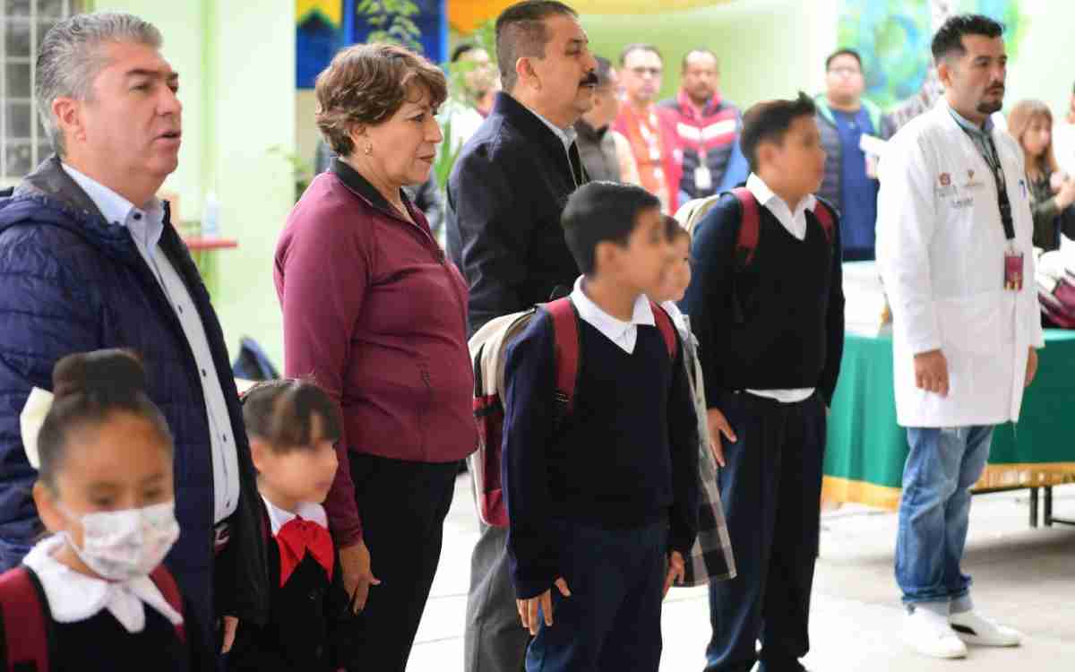 alumnos regresan a clases en chalco edomex